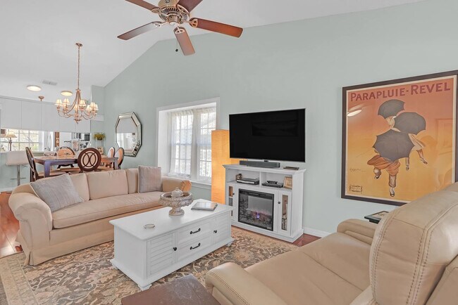 Building Photo - 217 Nautilus Way