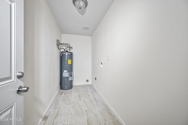 Building Photo - 3001 W Muriel Dr