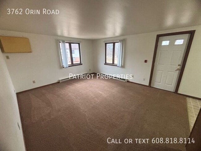 Building Photo - 1 bed/1 bath plus den in Madison, WI!