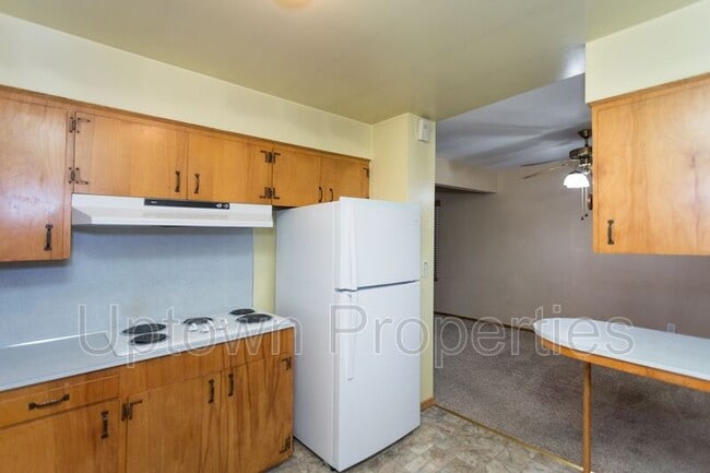 Building Photo - 7211 N Reno Ave