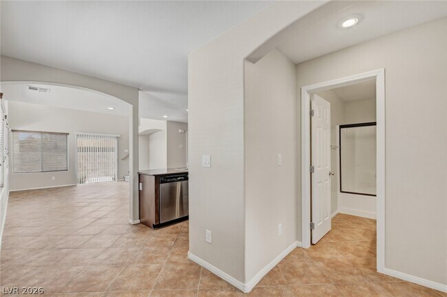 Building Photo - 2780 Kona Crest Ave