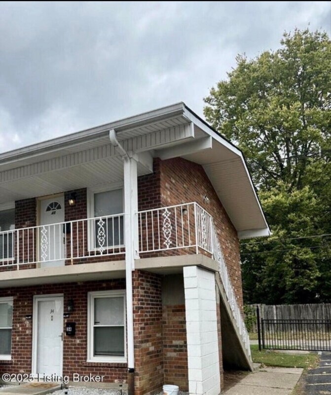 Building Photo - 4501 S 6th St