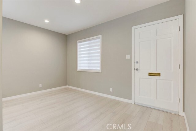 Building Photo - 10935 Nassau Ave