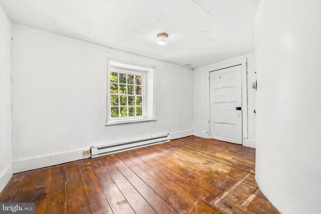 Building Photo - 210 Westtown Way