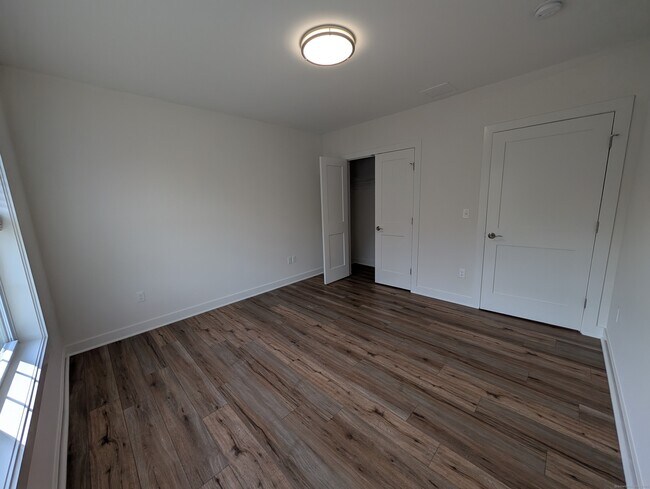 Building Photo - 138 Highland Ave