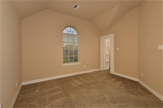 Building Photo - 126 Hearthshire Cir