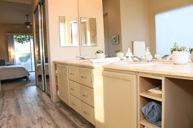 Building Photo - 75940 Nelson Ln