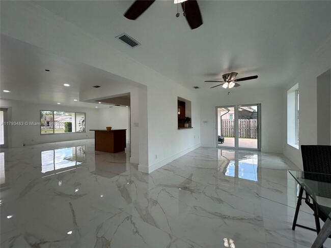 Building Photo - 11751 SW 52nd Ct
