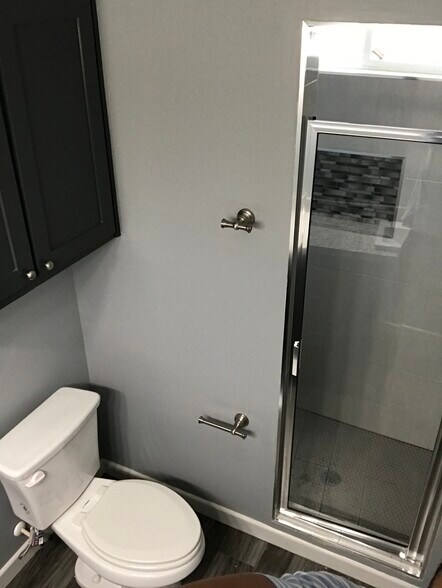 Building Photo - 513 Teague Avenue