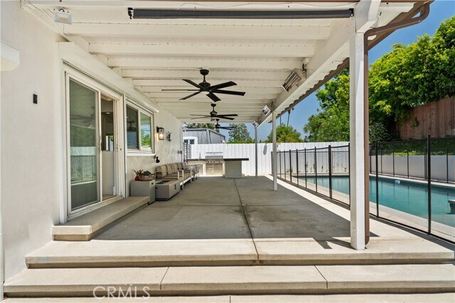 Building Photo - 16544 Park Ln Dr