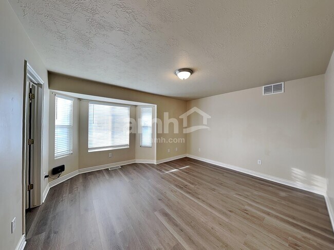 Building Photo - 96 N 1660 W