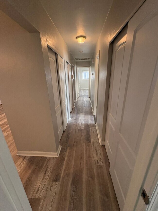 Building Photo - Beautiful updated home with new flooring and fresh paint