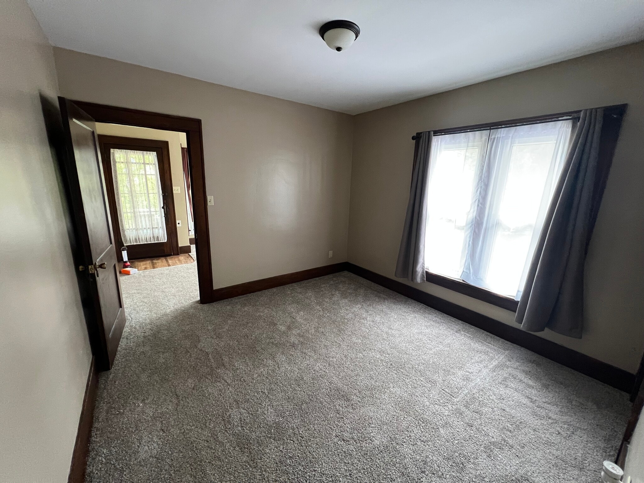 Bedroom 1 - 24 Sunnyside Dr