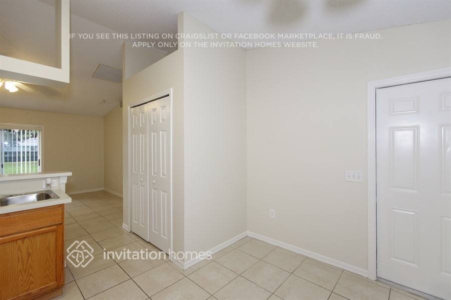 Building Photo - 575 Eagle Ct