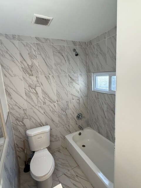 Building Photo - 30 Elm St