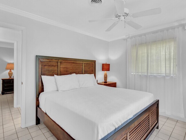 Building Photo - 1425 Treasure Cove Ln