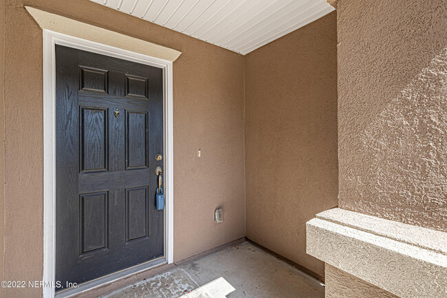 Building Photo - 1500 Calming Water Dr
