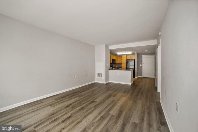 Building Photo - 350 G St SW