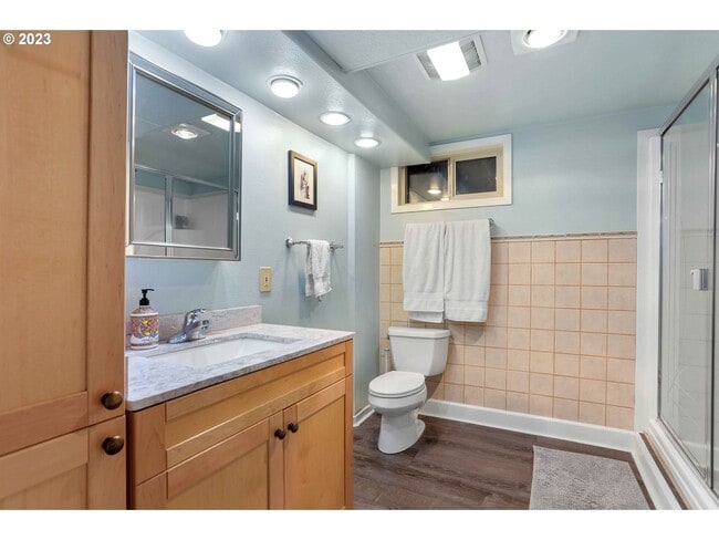 Building Photo - Great Home on 1/3 Acre