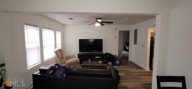 Building Photo - 2558 Oldknow Dr NW