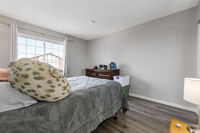 Building Photo - $1,750 | 3 Bedroom, 2.5 Bathroom Townhouse | Pet Friendly* | Available for August 1st, 2026 Move In!