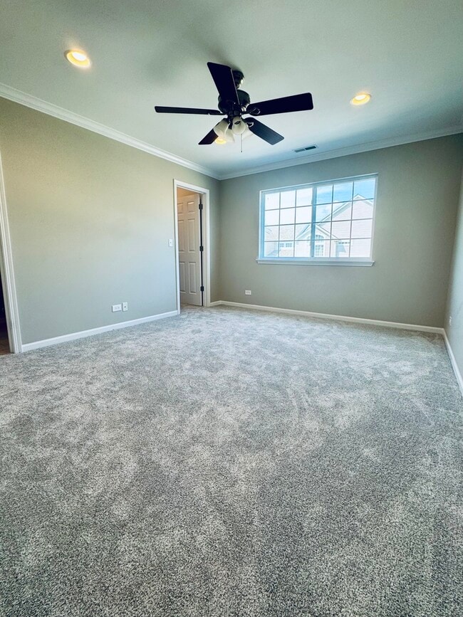 Building Photo - 404 N Patriot Dr