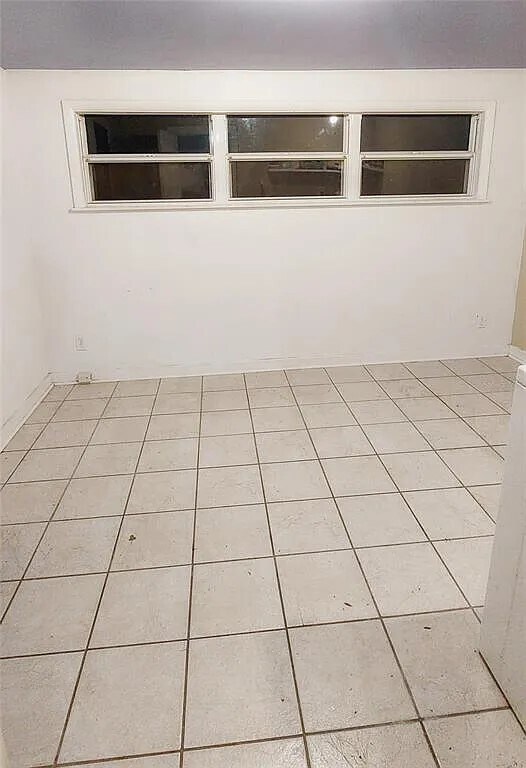 Building Photo - 1115 NW 22nd Ave