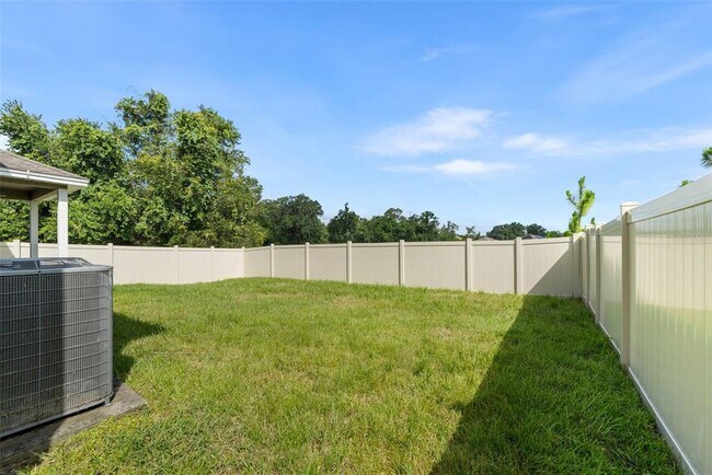 Building Photo - 8008 SW 62nd Ct
