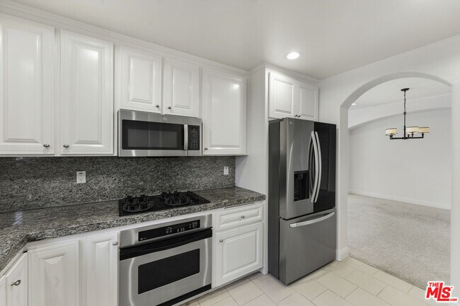 Building Photo - 1820 Benecia Ave