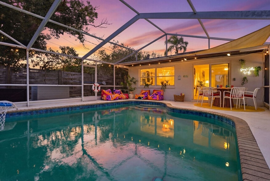 Building Photo - 3201 Southern Pkwy W