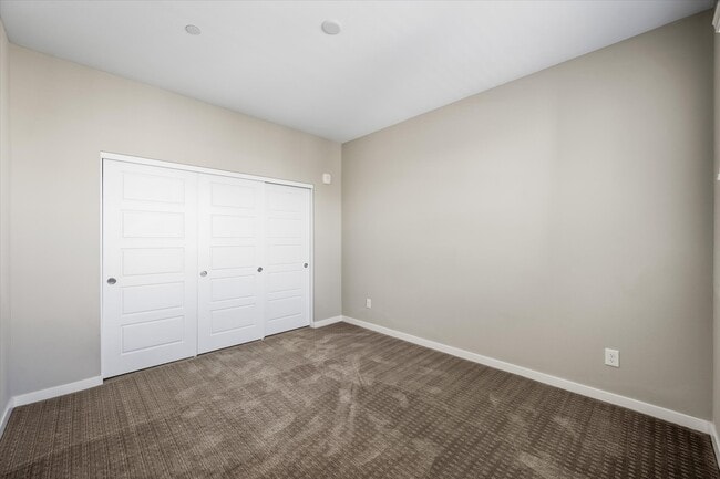 Building Photo - 11236 Rainbow Peak Ave