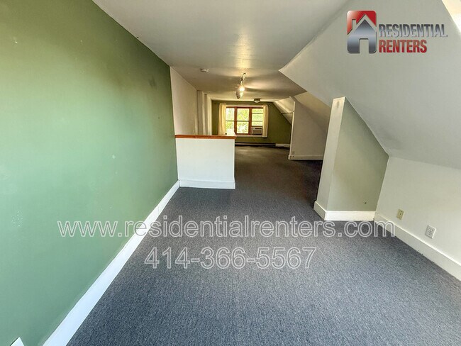 Building Photo - 1503 N Cass St