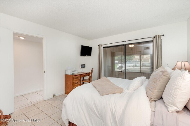 Building Photo - 3020 Finsterwald Dr