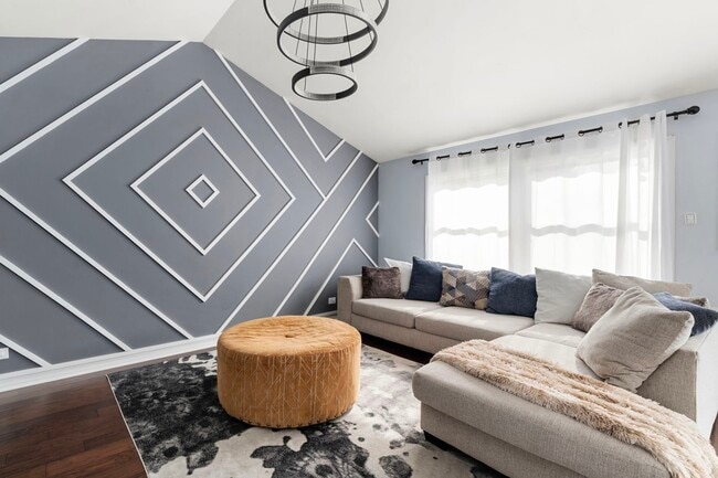 Building Photo - 1211 Diane Ln