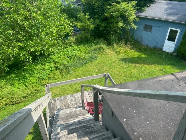 Building Photo - 410 Cascadilla St