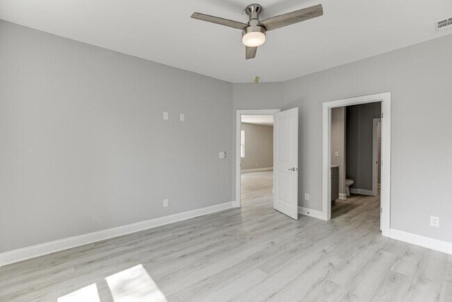 Building Photo - 1641 E Broad St