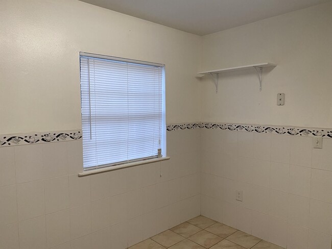 Building Photo - 8107 Olympia Ct