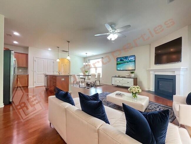 Building Photo - Great Location! 2 Story 3 Bedroom 1 Car-Garage End Unit Town Home with Community Pool  @ 55 James...