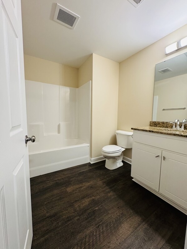 Building Photo - 1150 Cross Creek Cir