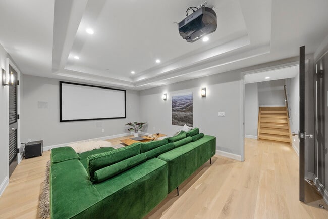 Building Photo - 8822 Churchill Rd