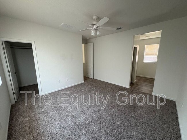 Building Photo - 1005 W Sedona Ave