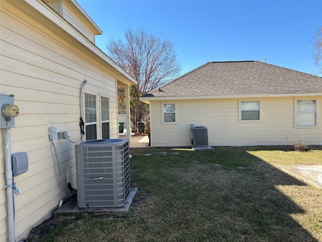 Building Photo - 7834 Wolfield Ln