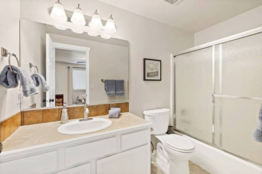 Building Photo - 623 Autumn Pl