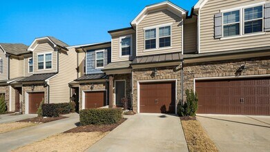 Building Photo - Contemporary, spacious 3-bedroom, 2.5-bath...