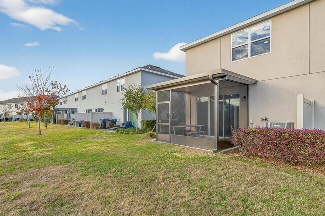 Building Photo - 2126 Crystal Bell St