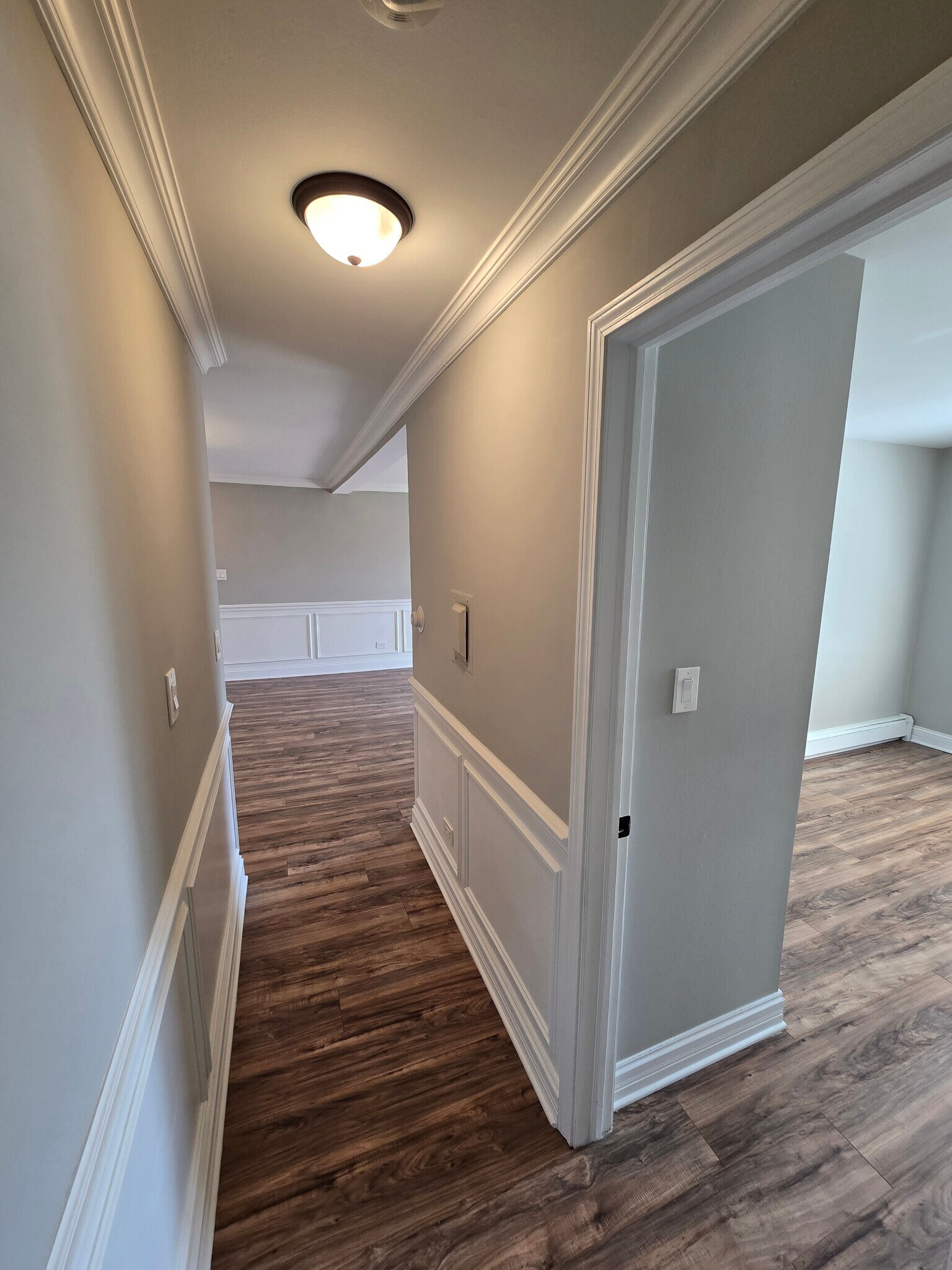 Building Photo - 520 Hill Dr
