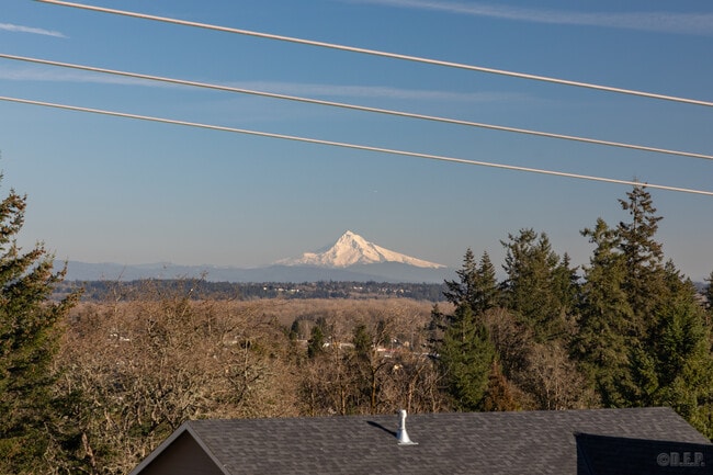 Building Photo - 59941 Windy Ridge Dr