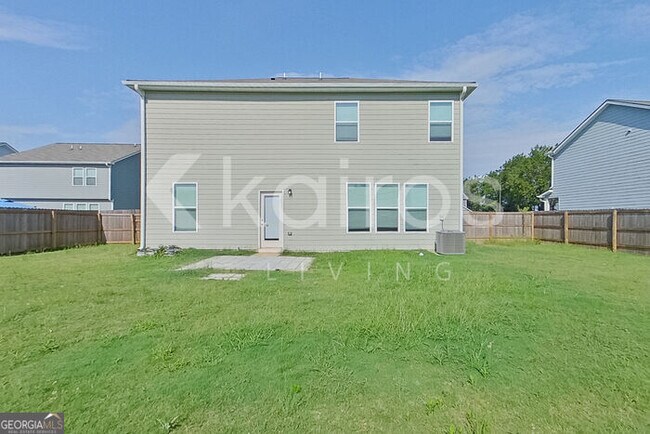 Building Photo - 306 Silver Maple Ln