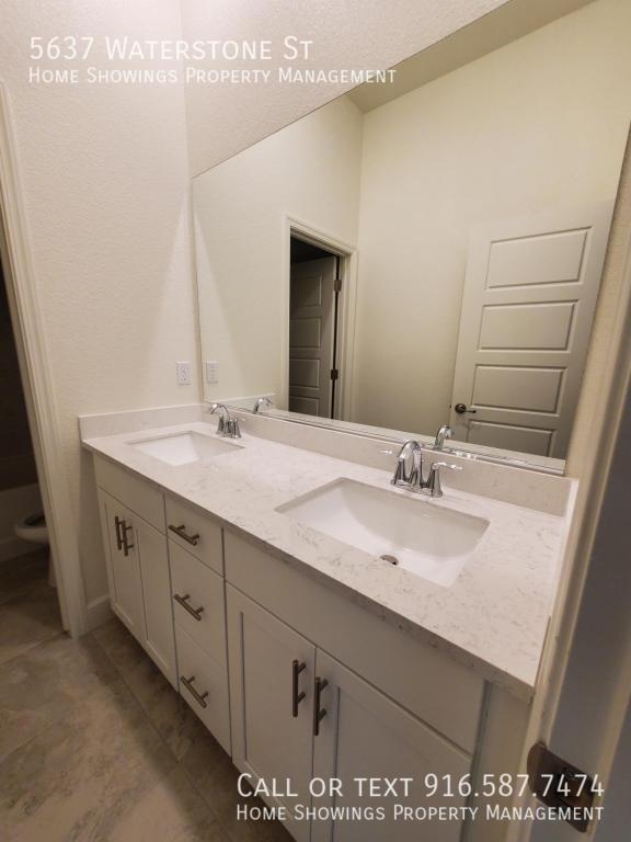 Building Photo - 5637 Waterstone St