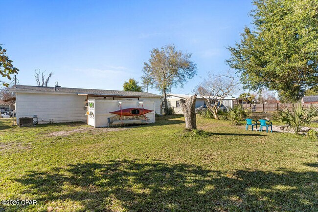 Building Photo - 808 Forestdale Ave